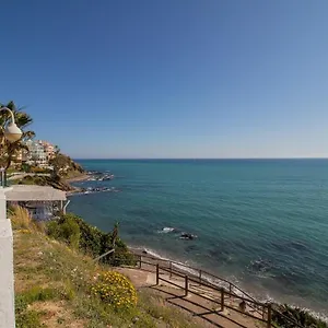 https://family-house-with-terrace-and-shared-pool.1costadelsol.com